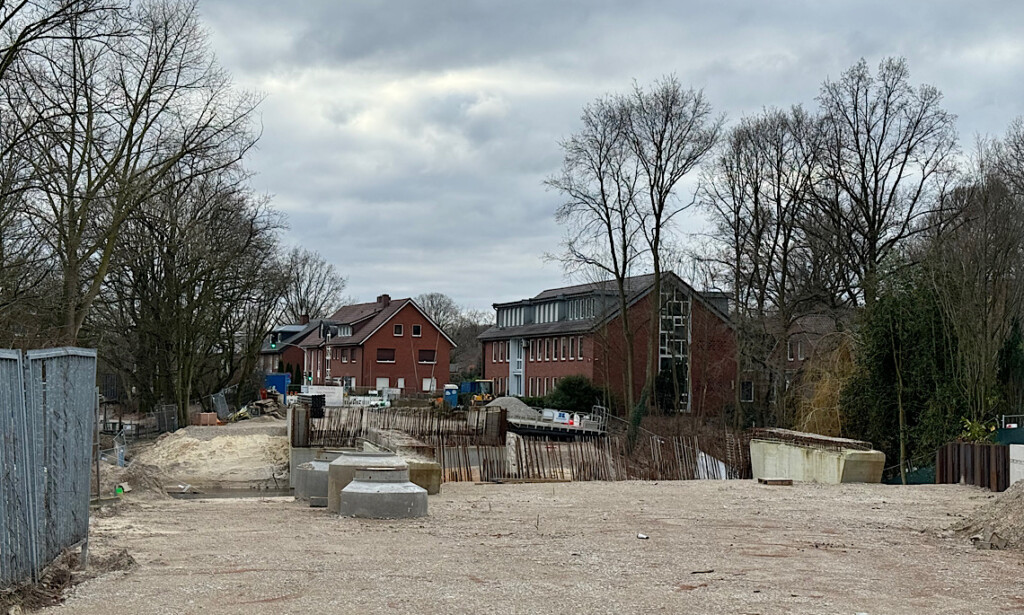 Meppen - Träger Der Neuen Hasebrinkbrücke Werden Montiert - Was Los In