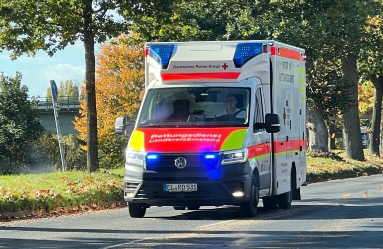 Lathen – Zeugen nach Verkehrsunfall mit Rettungswagen gesucht