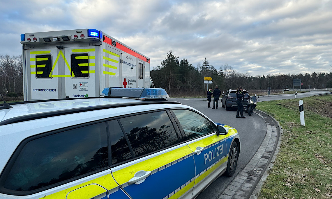 Meppen – Pkw erfasst Kradfahrer im Kreisverkehr