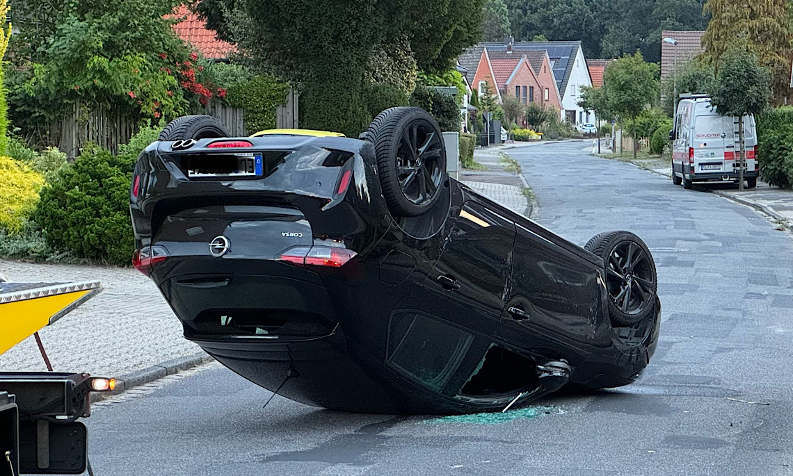 Meppen – In 30er Zone mit Pkw überschlagen