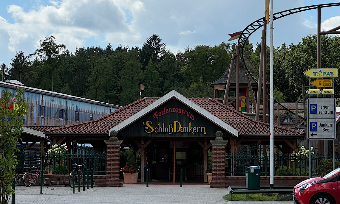 Haren – Unbekannte sprengen Geldautomaten in “Schloss Dankern”