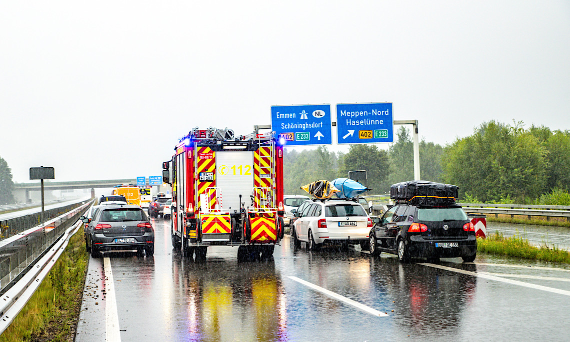 Meppen – Unfall auf  regennasser Autobahn