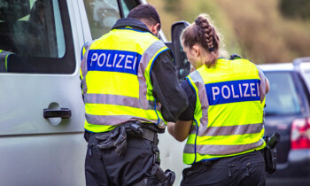 Festnahme bei Grenzkontrolle an B402 – 34-Jähriger muss für drei Monate ins Gefängnis