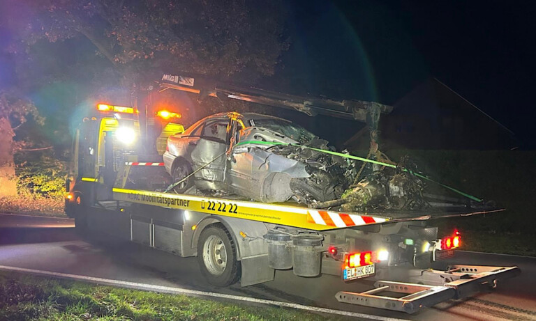 Spahnharrenstätte – 21-Jähriger prallt gegen Baum