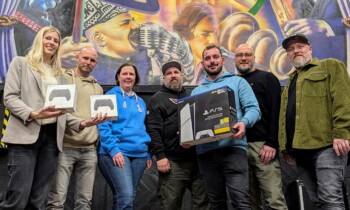 Nordhorn – Veteranenparty-Team bedankt sich beim Jugendzentrum