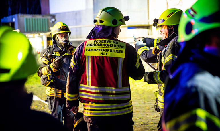 Feuerwehr Schöninghdorf und Brandweer Klazienaveen (NL) üben Ernstfall