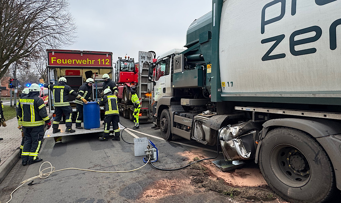 Geeste – Bei Unfall Tank beschädigt