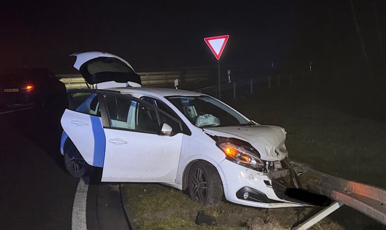 Meppen – Pkw kommt von Fahrbahn ab