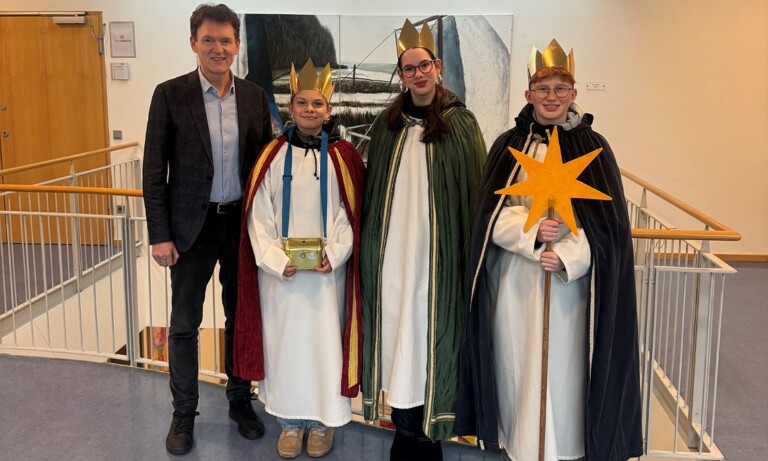 Lingen – Sternsinger besuchen Rathaus