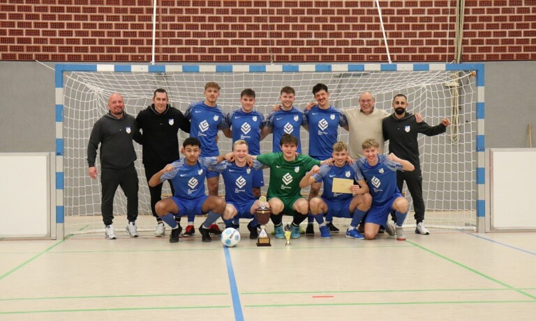 Die Sportfreunde Schwefingen sind Stadtmeister im Hallenfußball