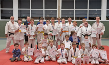 Weihnachtsturnier der Judoabteilung des SV Holthausen-Biene ein voller Erfolg