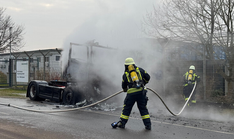 Haren – Lkw-Fahrer erleidet schwere Brandverletzungen