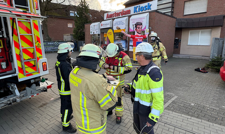 Meppen – Feuerwehr und Energieversorger überprüfen Gasgeruch in Wohnung